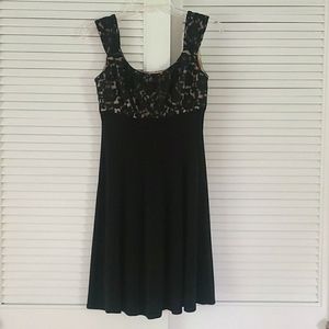 London Times Petite Sleeveless Dress. Sz 6P.  Black Tan Bodice w/Blk Lace NWOT